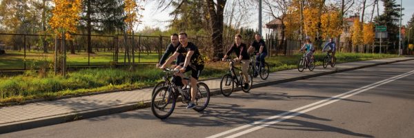 Rowerowa delegacja TLC dotarła do Domów Dziecka w Gorlicach! – podsumowanie akcji charytatywnej „Rowerem dla Dzieci”