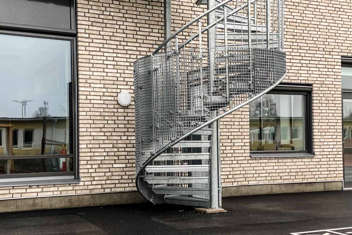 schody-ewakuacyjne-zewnetrzne-szwecja-www (2 of 9)